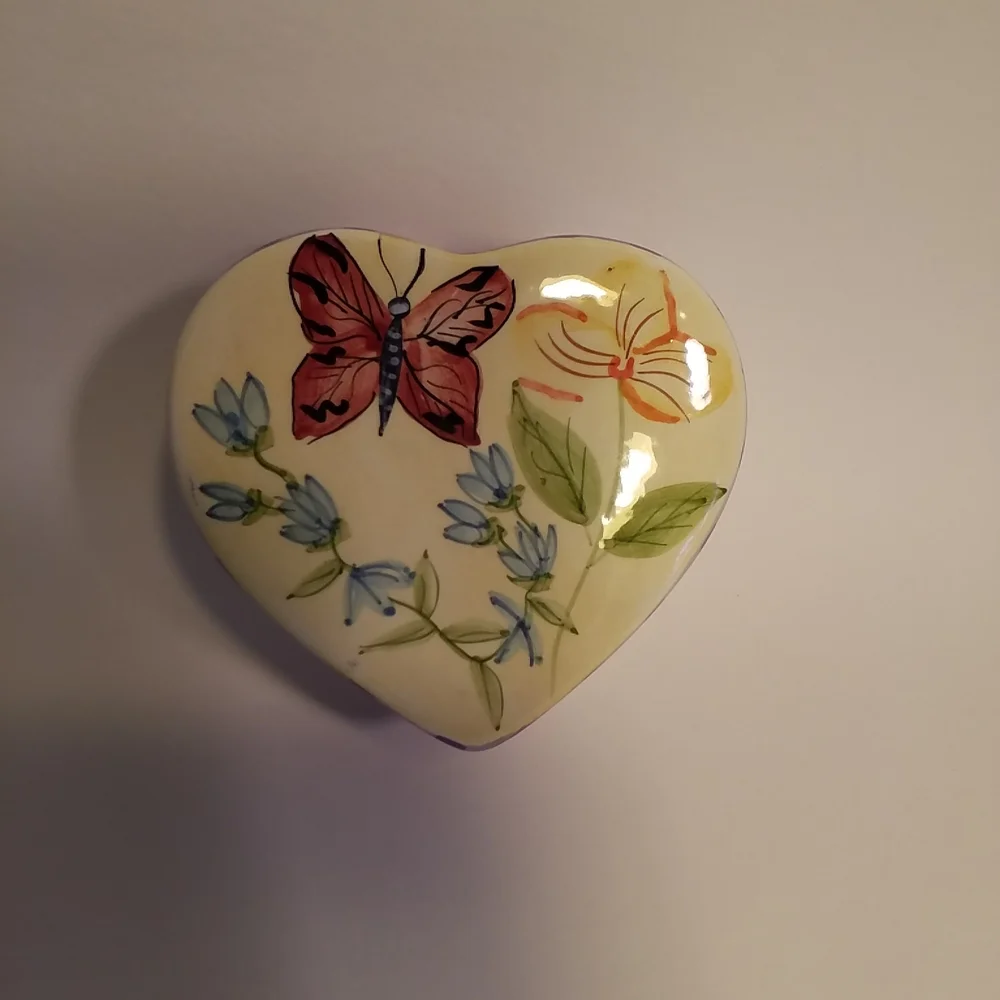 3/$15 Heart Shaped TRINKET RING BOX Purple Yellow Butterfly Flower